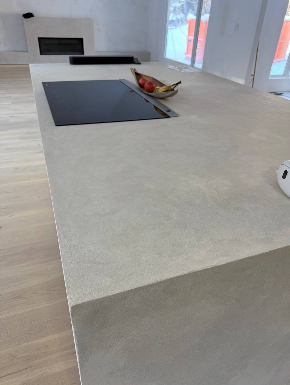 Microcement wall finish in modern Toronto home
